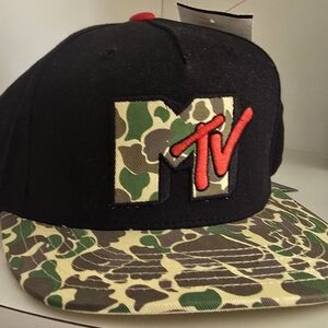 MTV Black Hat with Red Logo and Green Camo Brim NEW Snap Back.Hunting Beach Cap